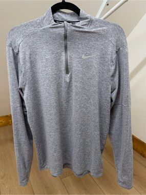 Nike Men's Heather Gray Quarter-Zip Performance Pullover